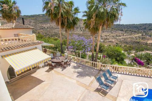 Abahana Villas Chaplin