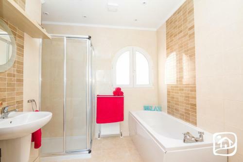 Abahana Villas Chaplin