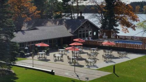 Hotel Sojourn Lakeside Resort