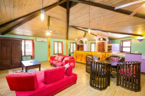 Hotel Bananarama Dive & Beach Resort