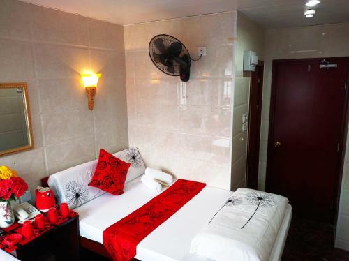 Hostal Dhillon Hotel