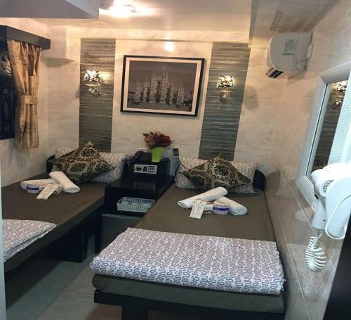 Hostal Hotel Skycity