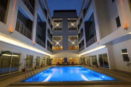 Hotel Starlit Suites
