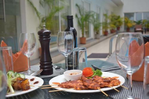 Hotel Starlit Suites