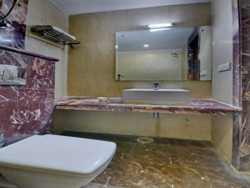 Hotel Oyo Premium Jaipur Junction