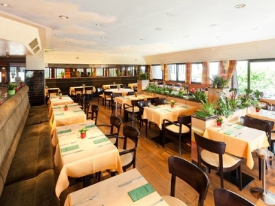 Parc Plaza Hotel