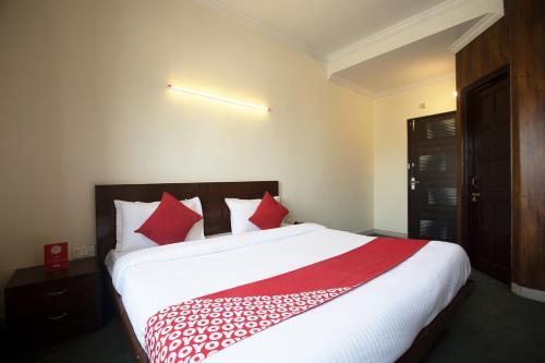 Hotel Devi Palace