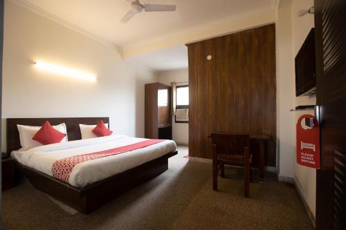 Hotel Devi Palace
