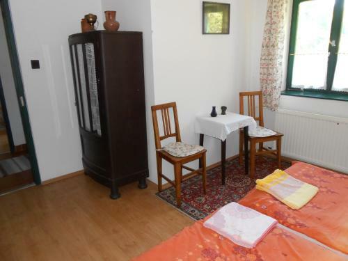 Hostal Velem�ri Vend�gh�z
