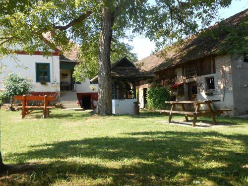 Hostal Velem�ri Vend�gh�z