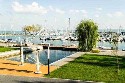 Als��rs Marina Hotel