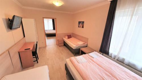 Csalog�ny Apartman