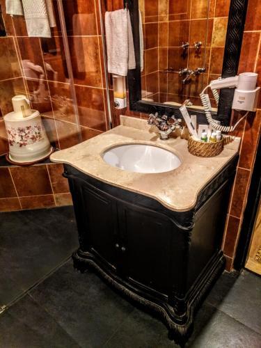 Hostal The Divine Hima