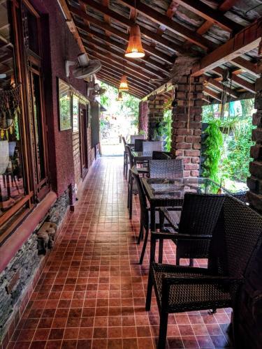 Hostal The Divine Hima