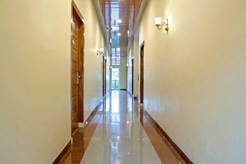 Hostal Reddoorz Near Trans Studio Mall 3