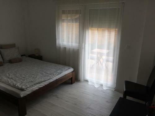 Aranyh�rs Apartman Verpel�t