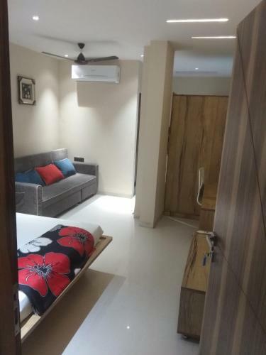 Stay10 Luxury Service Apartment