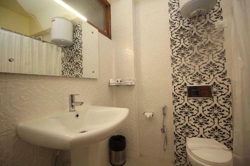 Hotel Tarayana Grand
