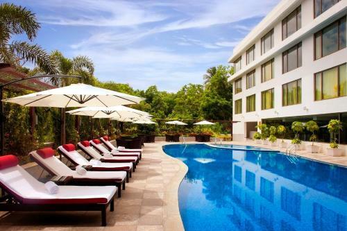 Radisson Blu Plaza Hotel Hyderabad Banjara Hills