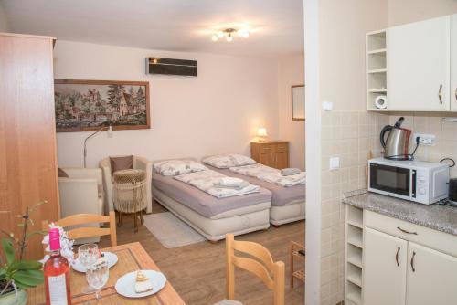 Deluxe Apartments