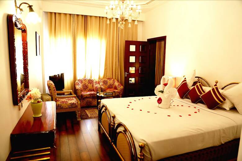 Hotel Aveda Kamal Palace