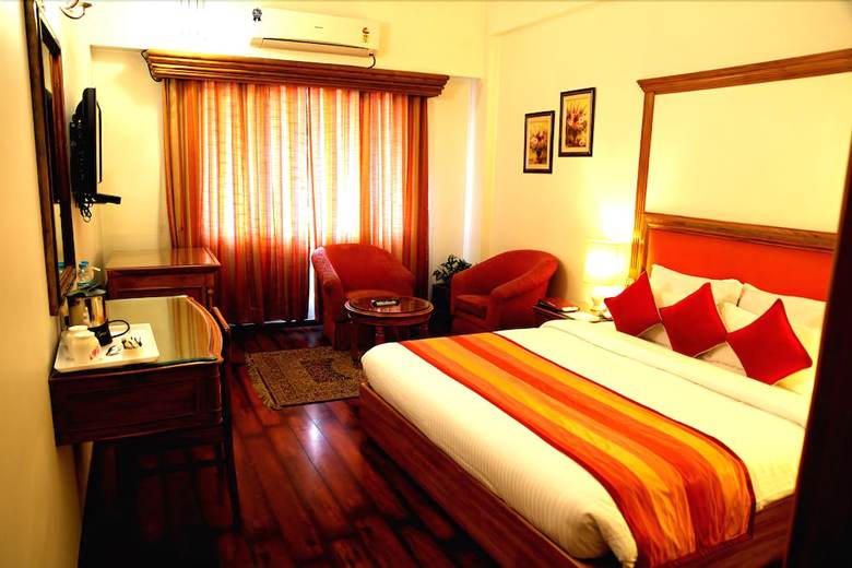 Hotel Aveda Kamal Palace