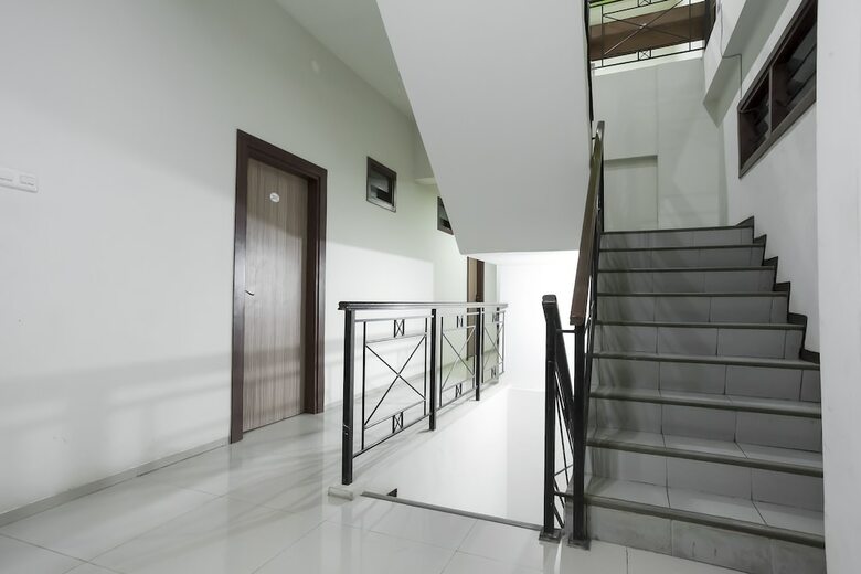 Hostal Reddoorz @ Panglima Sudirman