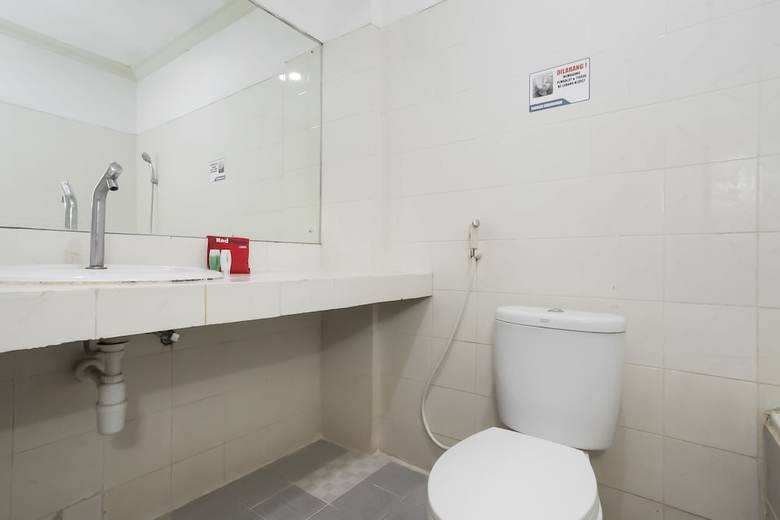 Hostal Reddoorz @ Panglima Sudirman