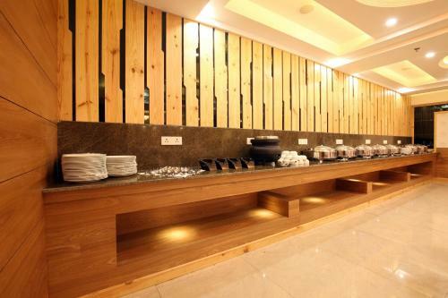 Mint Hotel Premia