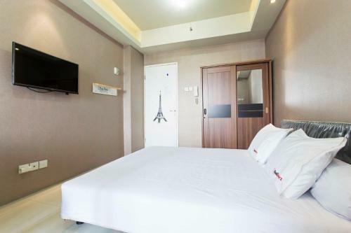 Hostal Reddoorz Apartment @ Pegangsaan Kelapa Gading