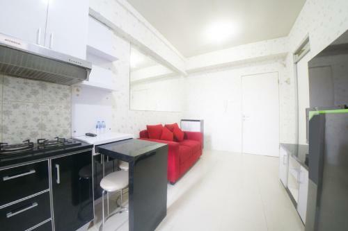 Hostal Reddoorz Apartment @ Pegangsaan Kelapa Gading