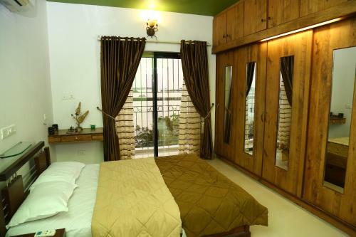 Marine Drive Luxuary Apartment