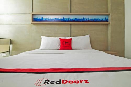 Hostal Reddoorz @ Setiabudi 8