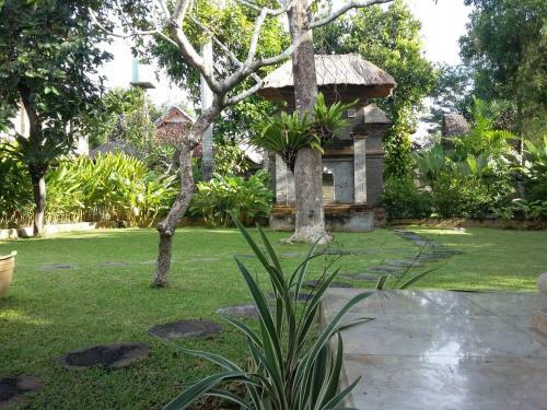 Hostal Puri Kutat Lestari