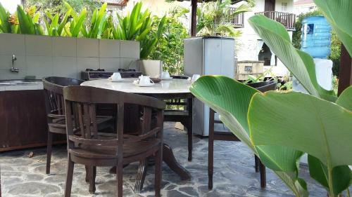 Hostal Puri Kutat Lestari