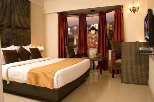 Hotel Shilton Royale