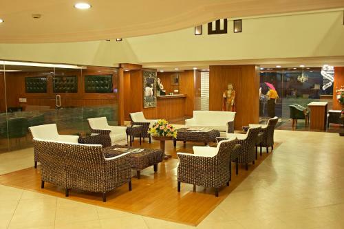 Hotel Shilton Royale