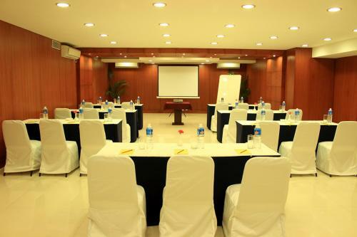 Hotel Shilton Royale