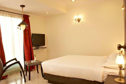 Hotel Shilton Royale
