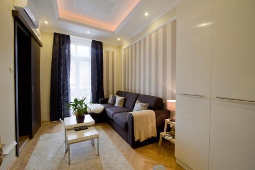 Elisabeth Bridge Apartmans