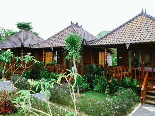 D'mas Huts Lembongan