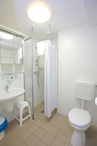 Oec West Hostel