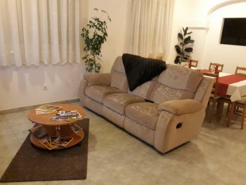 Hostal Arielle Panzi�