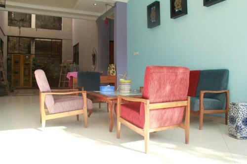 Hostal Reddoorz @ Sersan Bajuri