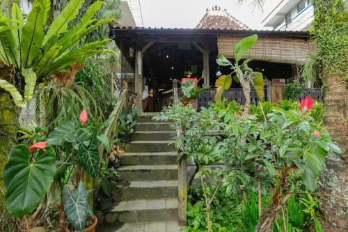 Hostal Reddoorz @ Sersan Bajuri