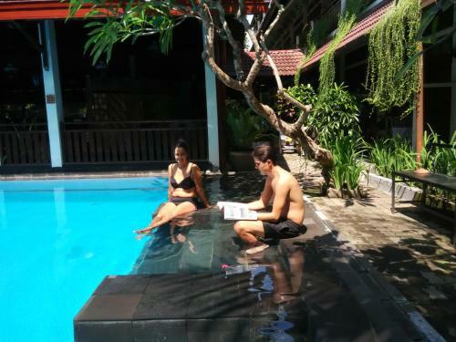 Paku Mas Hotel