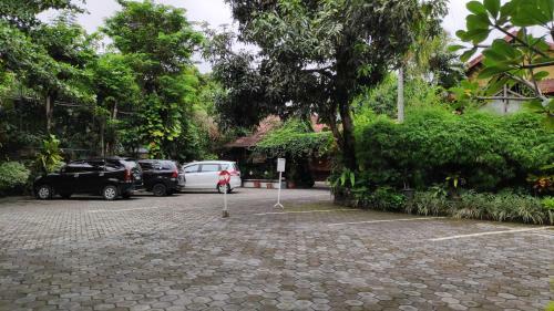 Paku Mas Hotel