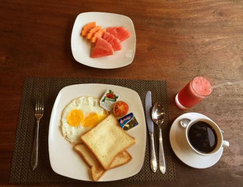 Bed & Breakfast Cempaka Mas Guesthouse