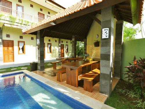 Bed & Breakfast Cempaka Mas Guesthouse