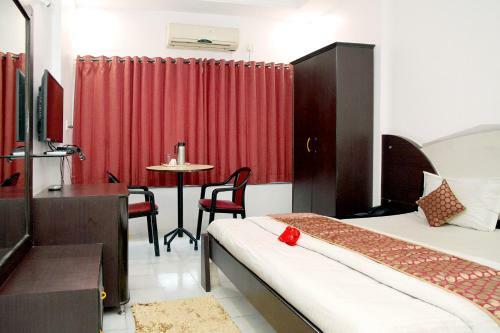Hotel Raj